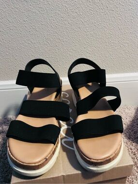 Black Triple Strap Platform Sandals